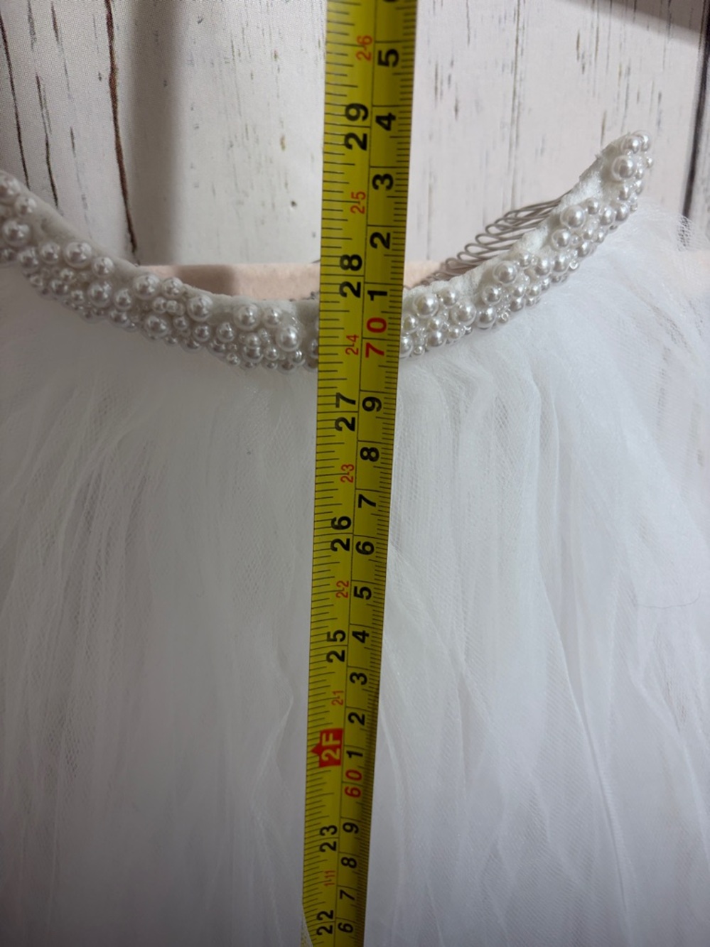 Vintage White Tulle Hair Veil with Beaded Trimmed Hair comb - Picture 3 of 4
